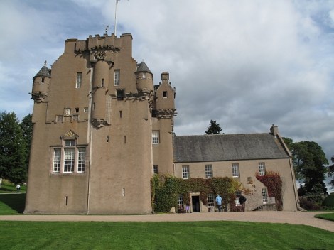 2010 scotland castle fraser